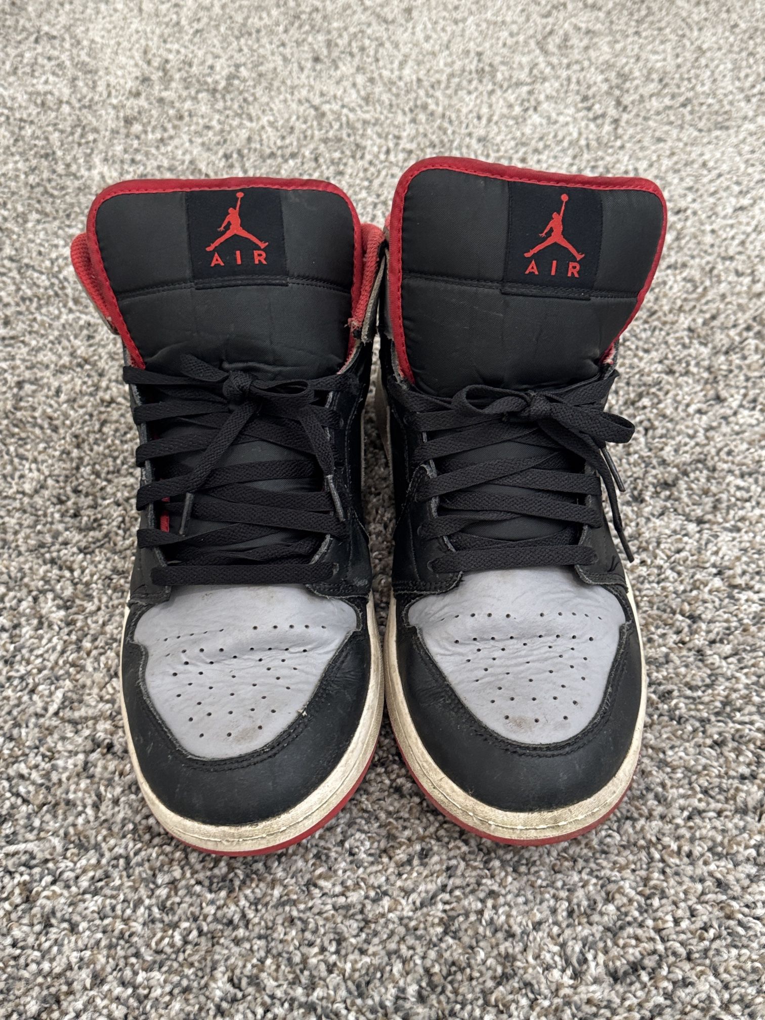 Air Jordan 1 Mids
