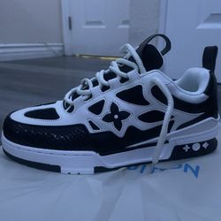 LV SKATES NEW black nd white