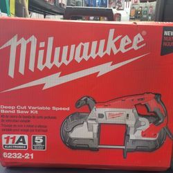 Milwaukee Deep Cut Variable Speed Band Saw Kit 