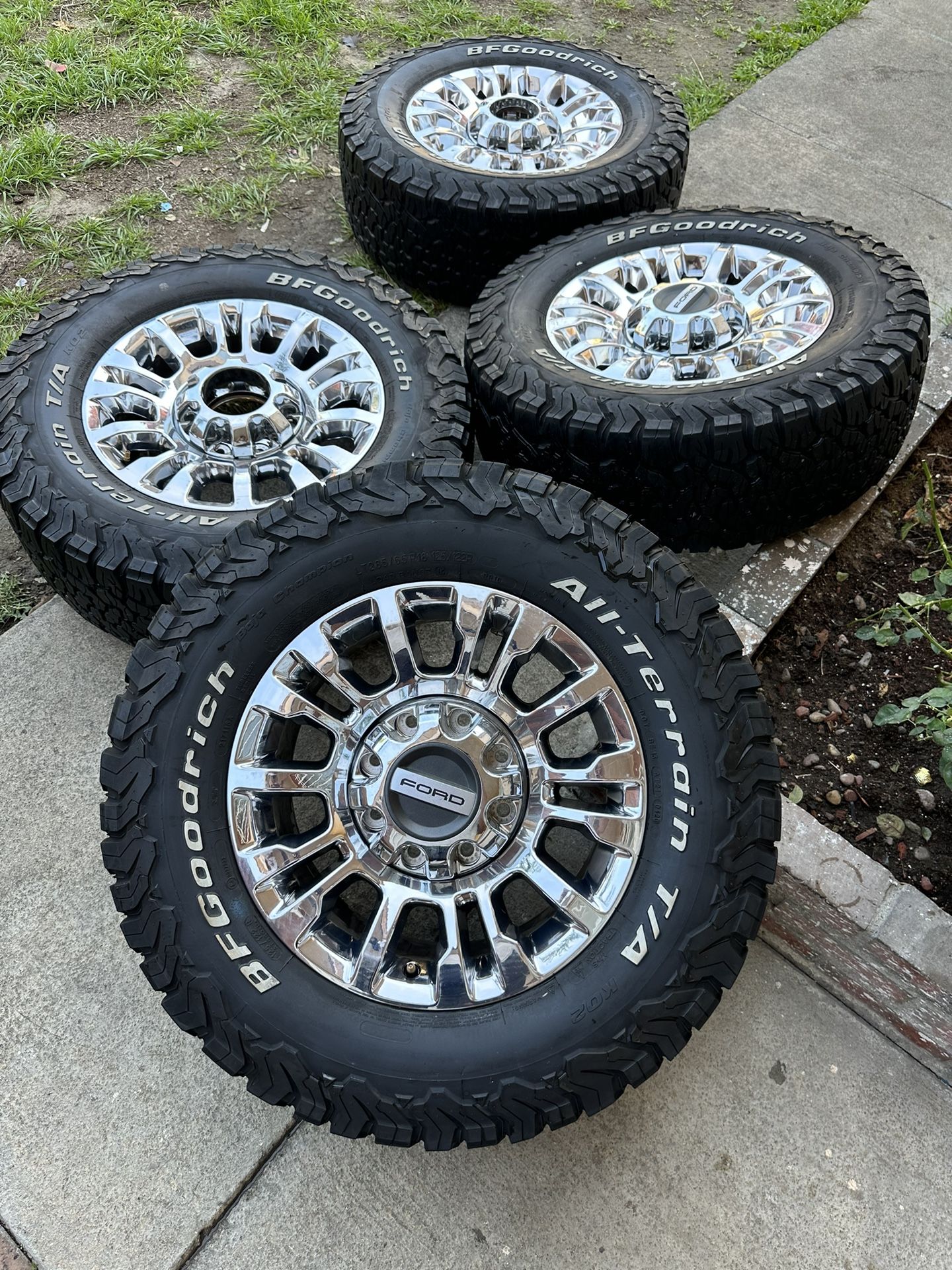 Ford F250 Ford F350 Ford Super Duty Rims And Tires Rims 285/65/18 Rims ...