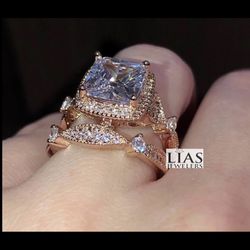 New 18k Rose Gold Wedding Ring Set 