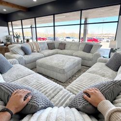 STUPENDOUS ALLOY 3 PIECE SECTIONAL