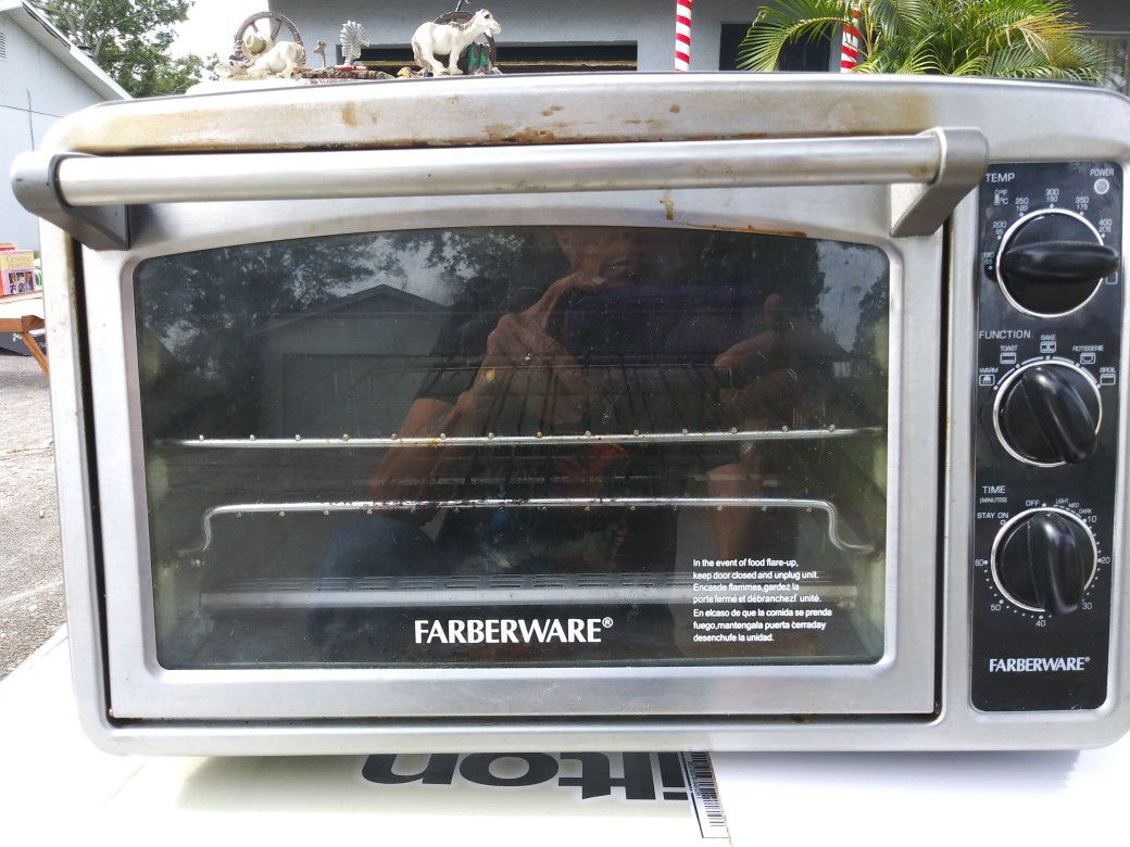 Farberware Toaster Oven for Sale in Winter Haven, FL - OfferUp