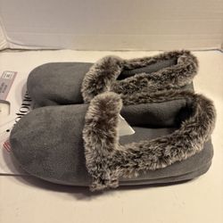 Isotoner In/Outdoor Slippers Blake Gray Women's Microfiber Aline  XL (9.5-10.5)