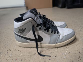 Two pairs jordans