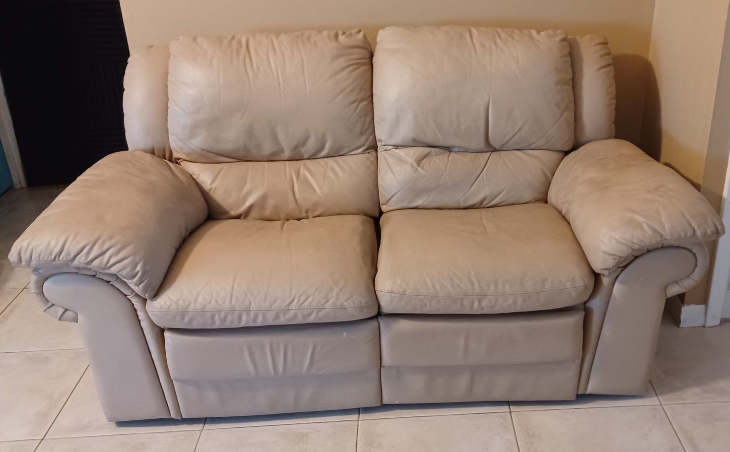Couch Loveseat Recliner with Table
