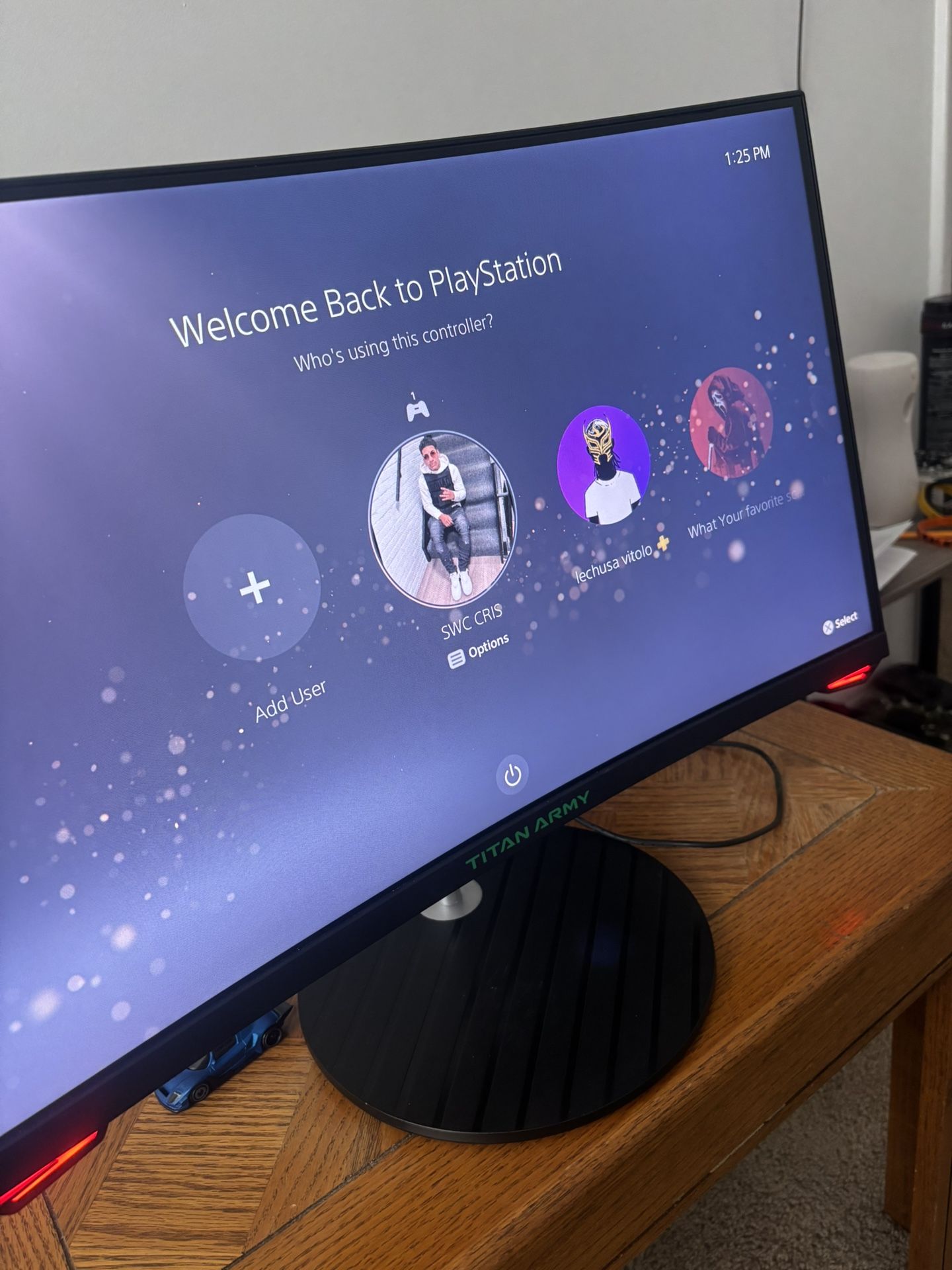 165Hz Monitor Titán Army