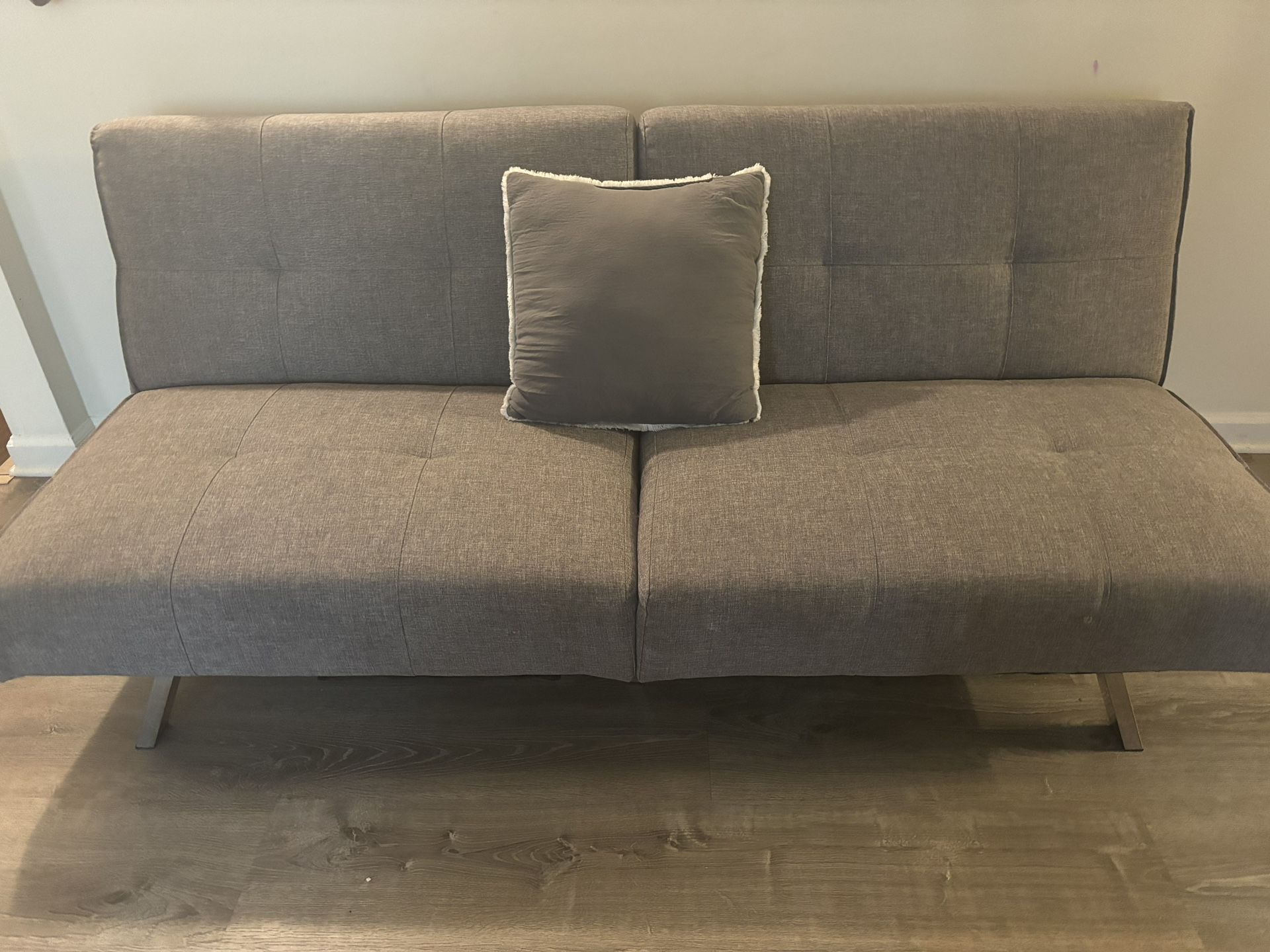 Grey couch/futon