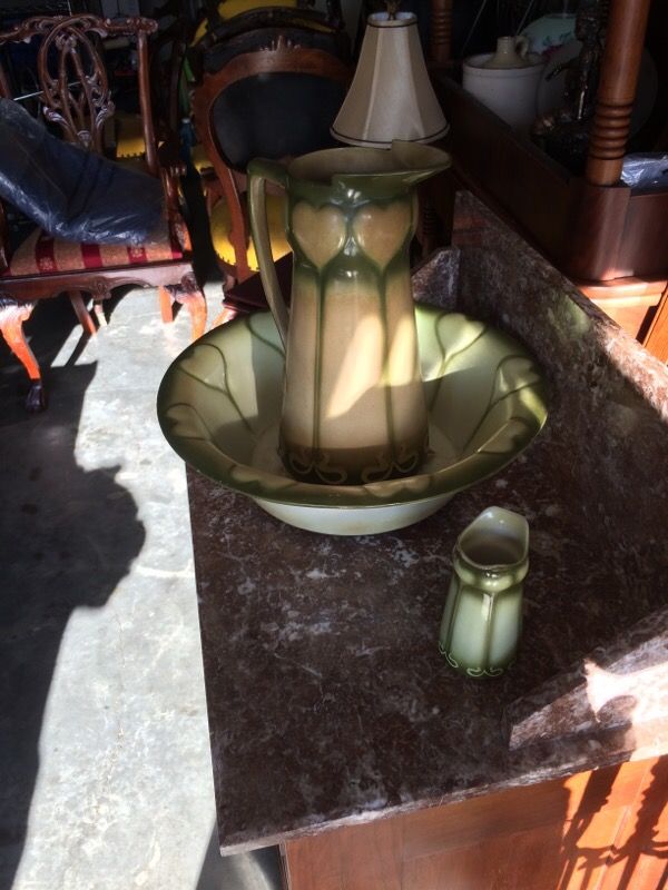 Deco pitcher & bowl set