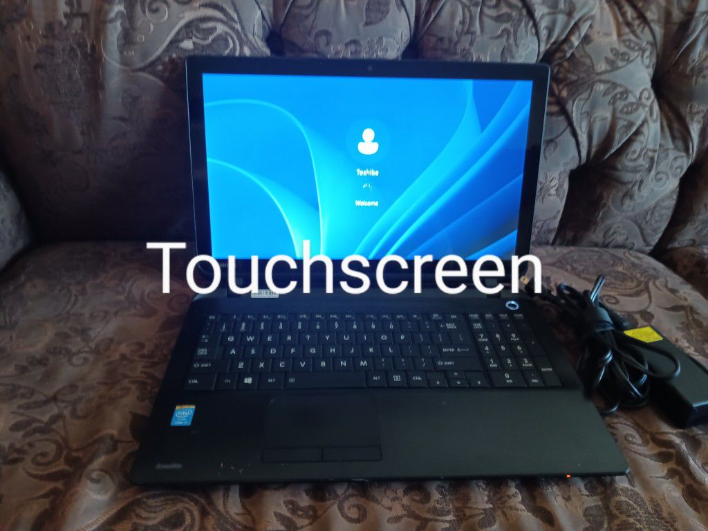 Laptop Toshiba C55T-B Touchscreen Espec-ial Para Estud-iantes.