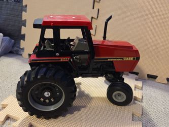 2594  international case toy tractor