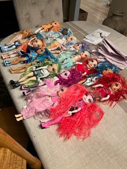 Rainbow High School Doll lot
