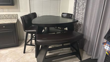 Dining set all black