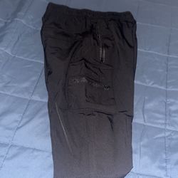 Young And Reckless Size Large Cargos