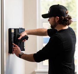 STOPBOX WARD WALL-MOUNTED