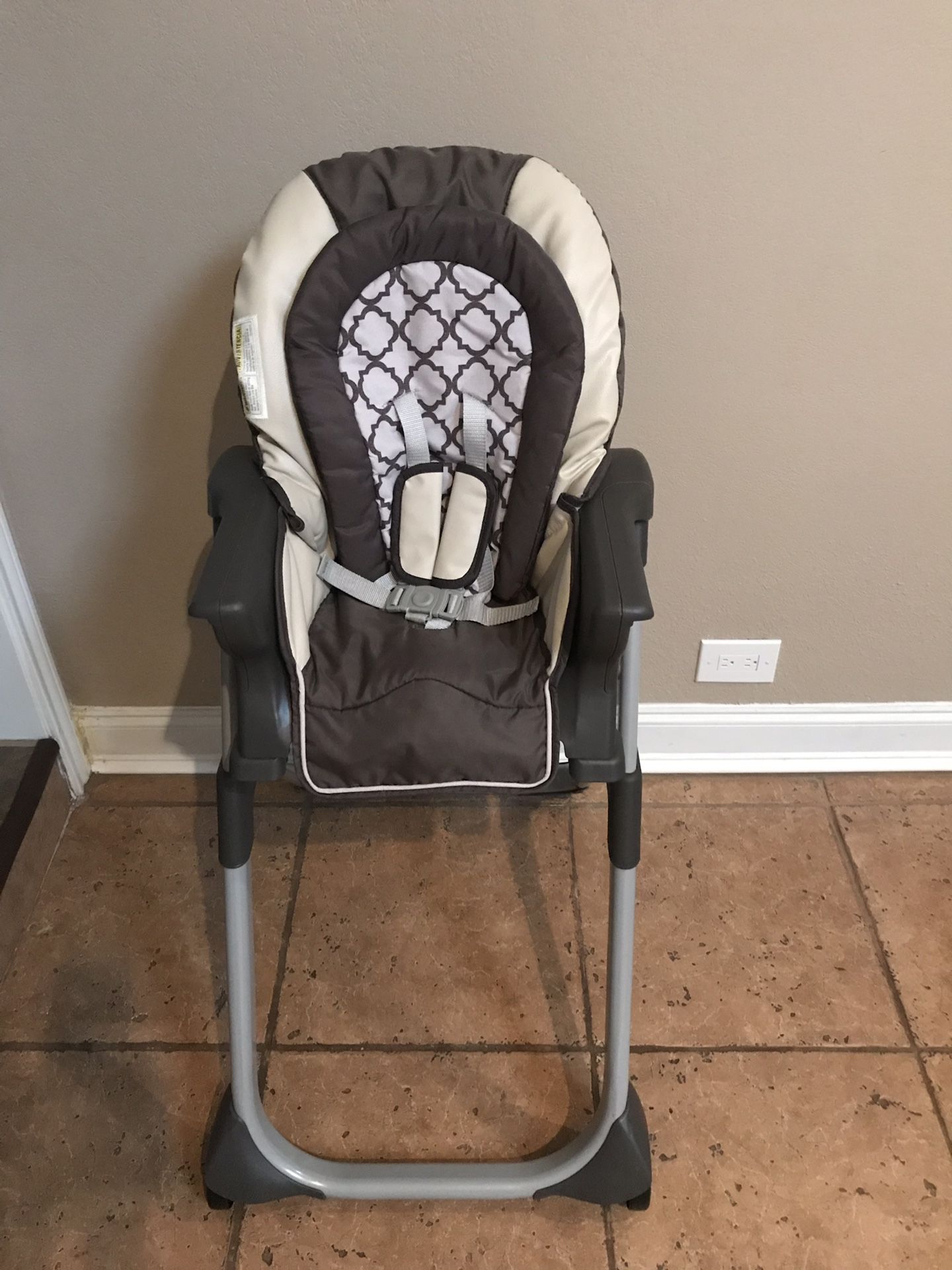 Graco Highchair - Infant/Toddler Feeding Booster Seat