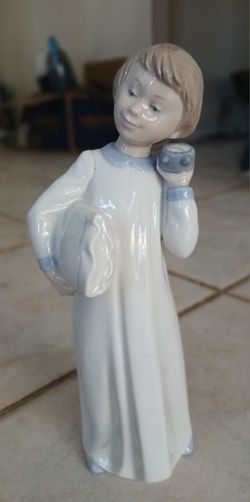 Zaphir Lladro Figurine Boy with Clock and Pillow *25.00 Firm* 9.5" Tall