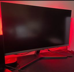 Samsung 28” monitor
