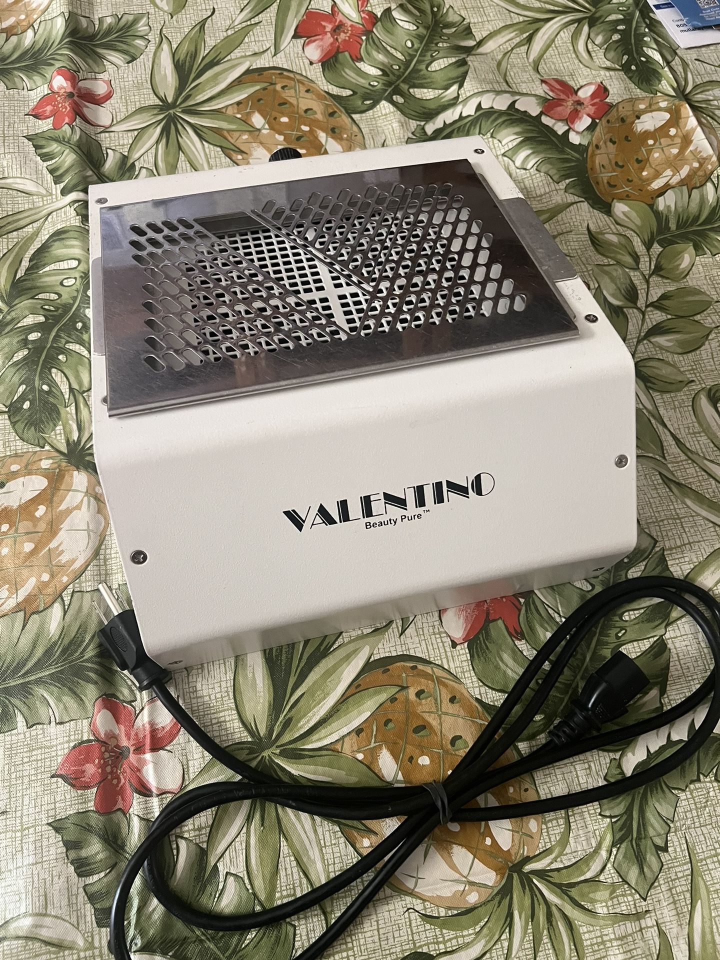 Valentino  Gen 4 Nail Dust Collector