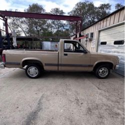 1991 Dodge Dakota 