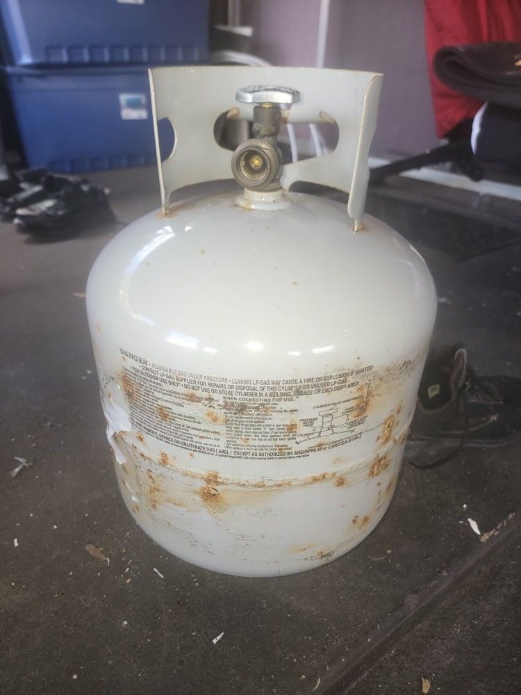 Almost Full Gas Tank $40