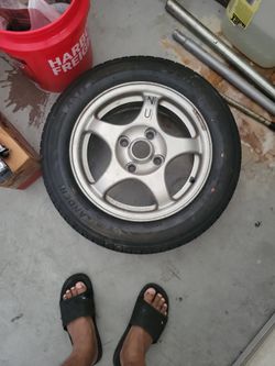 BRAND NEW TIRE 195/60R15