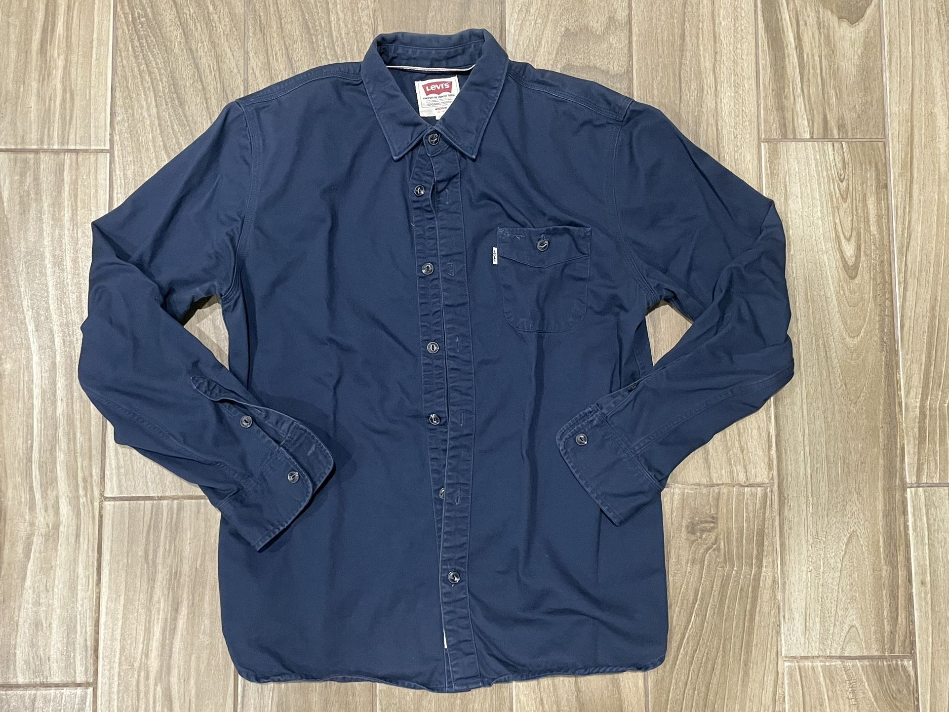 Levi’s Button Down Shirt