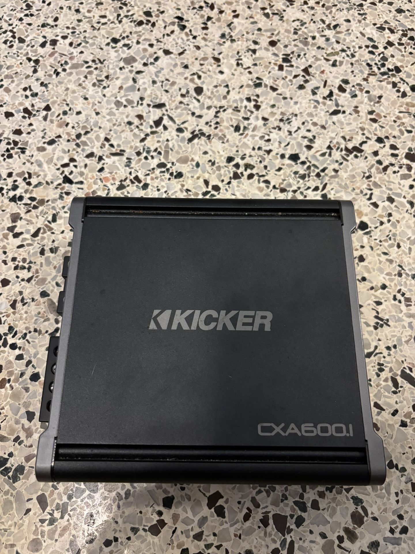 Amp and Dual Subwoofer Box