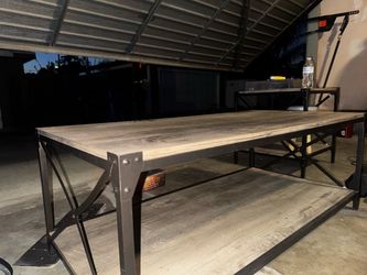 Living room set, coffee table, side tables