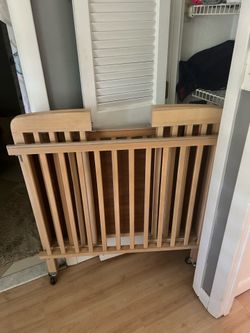 Small crib