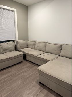 Sectional couch
