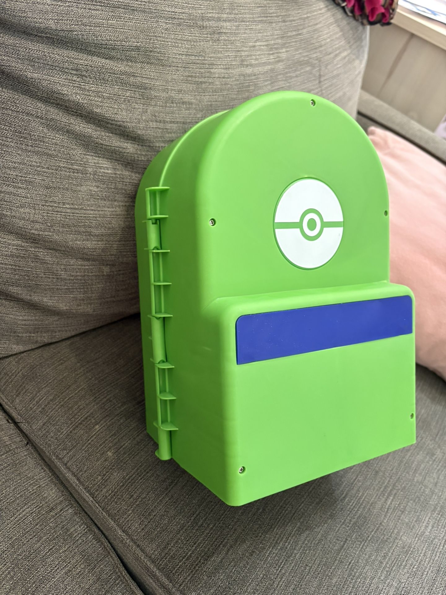 Like new Pokemon Hard Carrying Case Playset Foldout Backpack Green