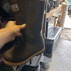 Size 9 Extra Tuff Boots. Maybe Worn 3 Times 
