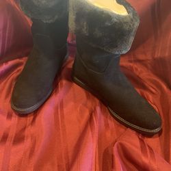 Size 9M Women’s Boots 