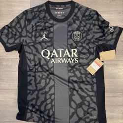 Nike air Jordan PSG Soccer Jersey Size Large Men New 