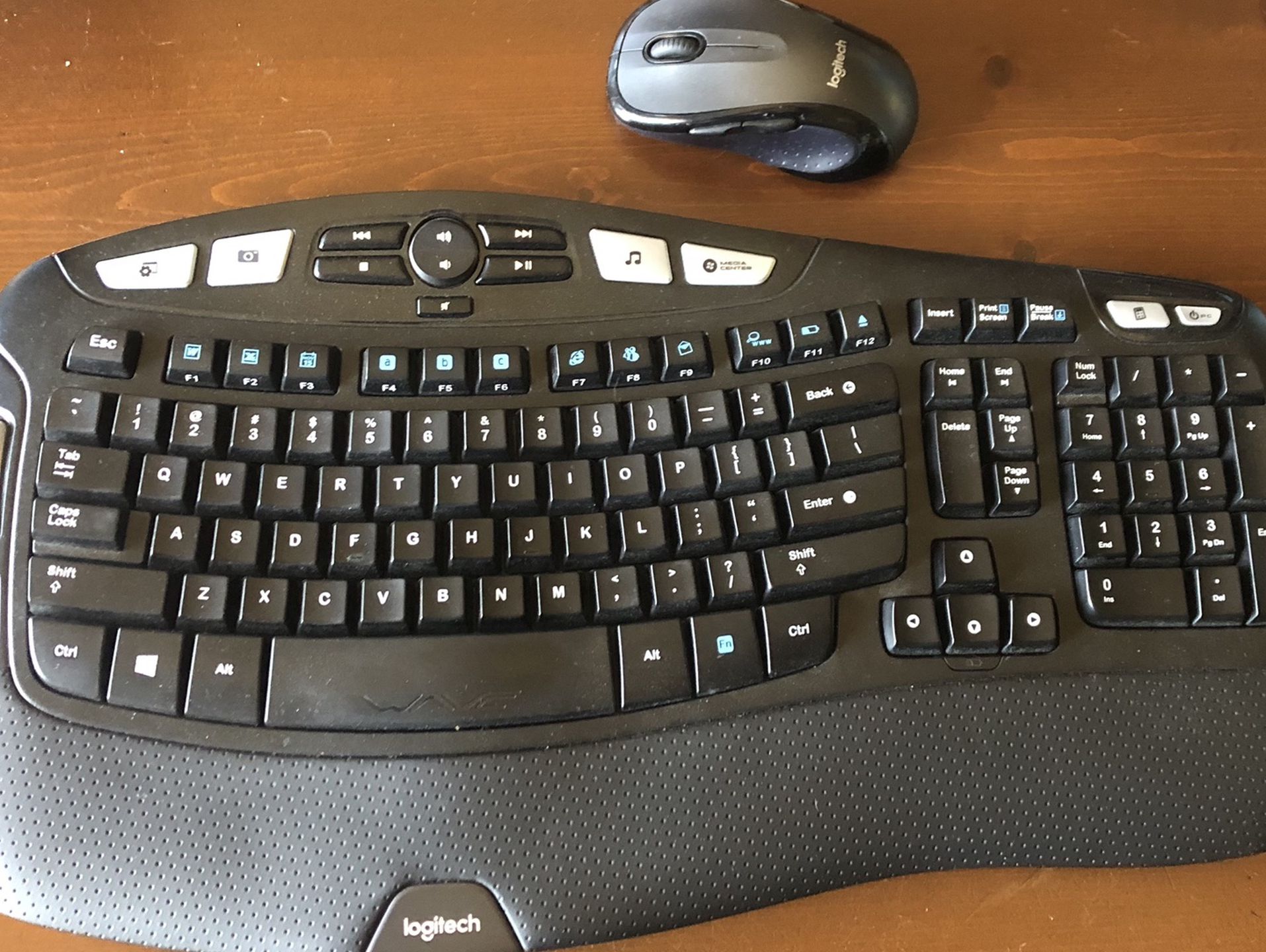 Logitech Wireless Keyboard & Mouse Combo