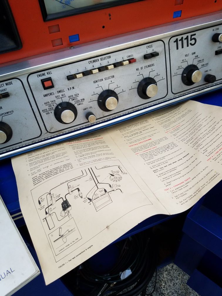 Sun engine analyzer, vintage 70's working engine analyzer for Sale in