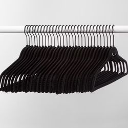 MOVING - 110 Black Velvet Hangers – Space Saving (Closet Upgrade)