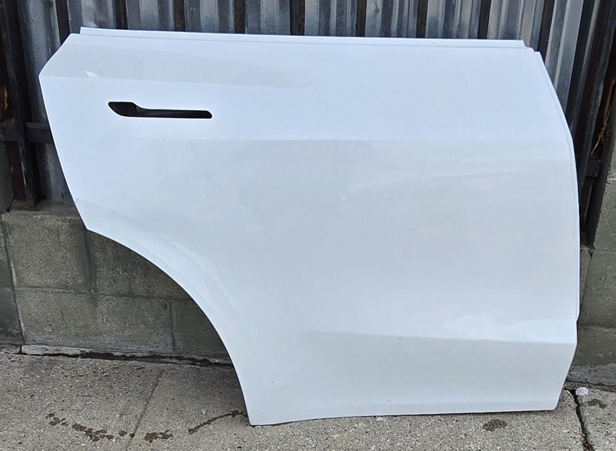 2020 2021 2022 2023 2024 TESLA MODEL Y RIGHT REAR PASSENGER DOOR 