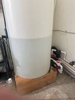 Water tank 300 gallons