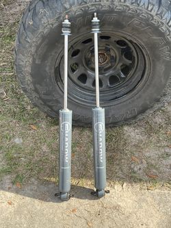 XJ 2.5 - 3.5 Superlift front shocks