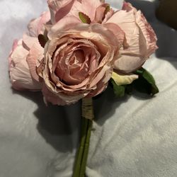 New Beautiful Dusty Pink Bouquet Or Flowers Can Be Use Separate 10.00