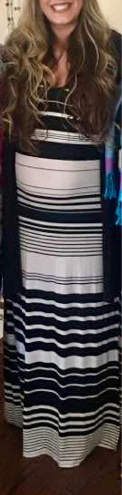 BCBG Black & Off White Maternity Dress