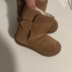 toddler uggs