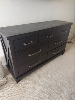 Black 7 Drawer Dresser