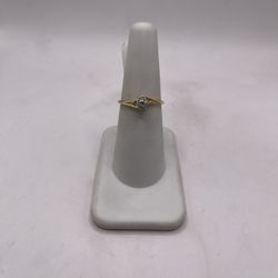 14kt Dual-Tone Gold Engagement Style Ring w/ Simple Cluster Design