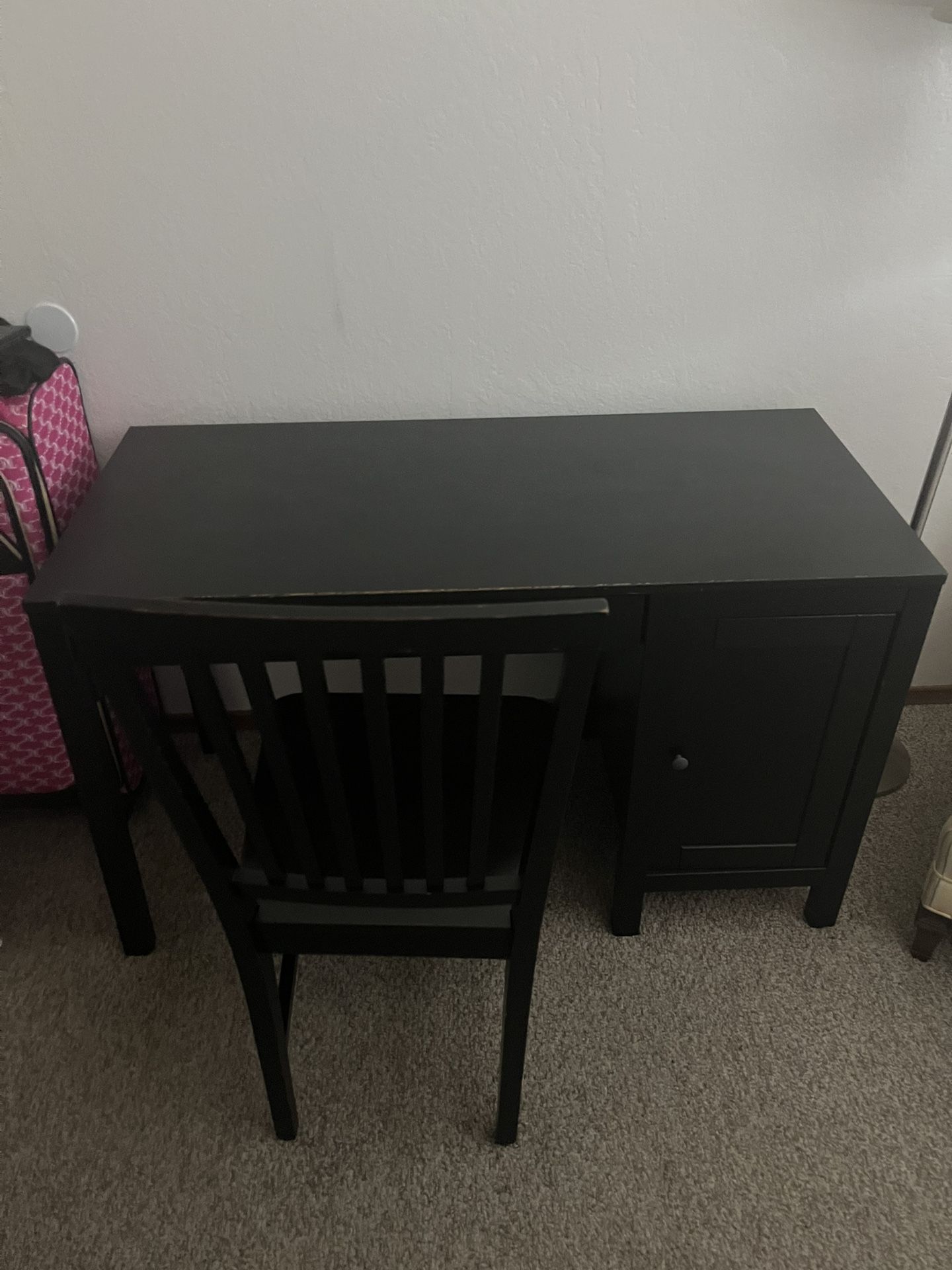 Free Black Desk Set