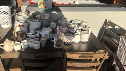 Mixed Kitchenware Lot – Dishes, Mugs, Teapots