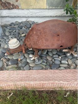 Metal yard art
