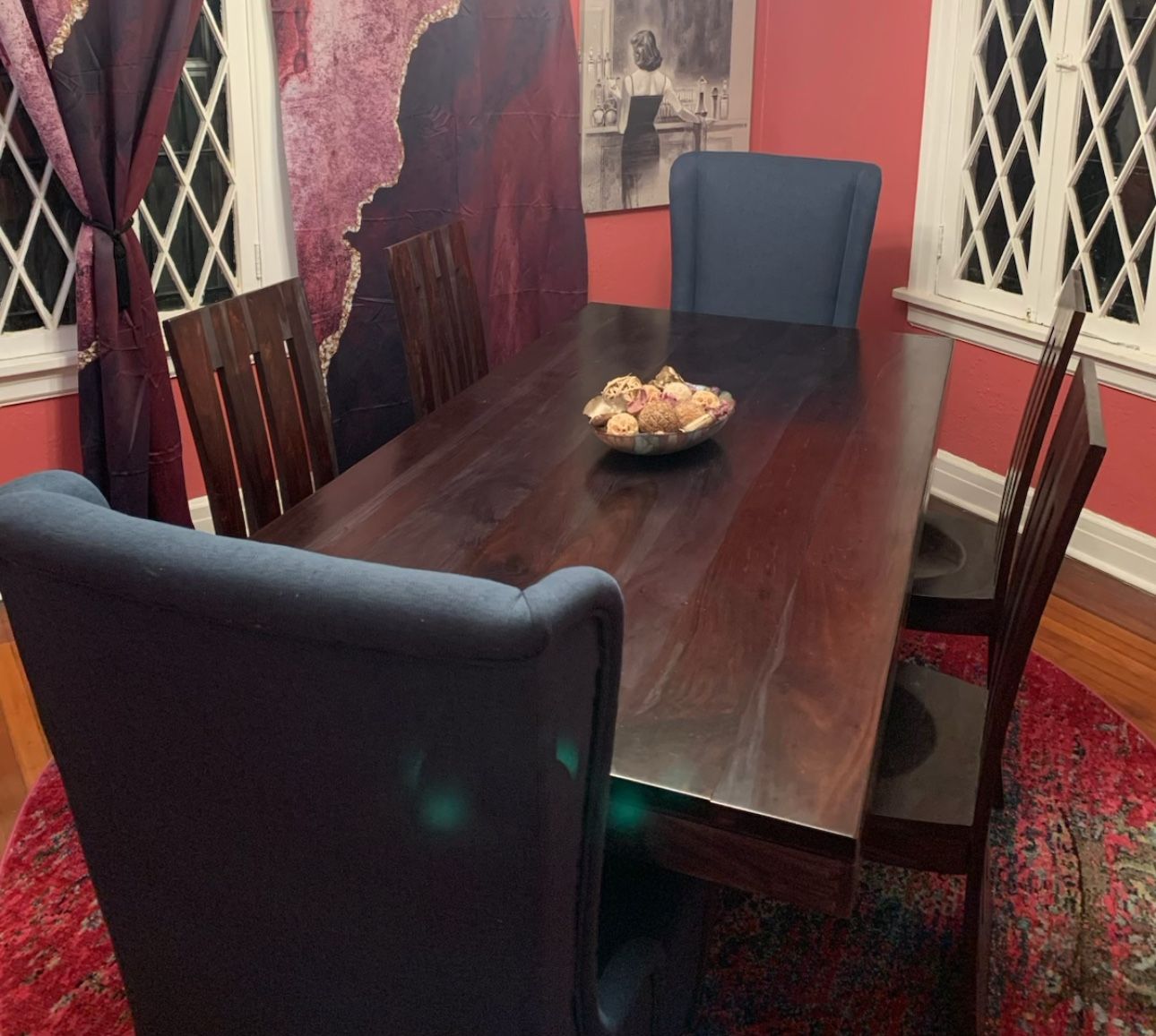 Dinning Table And Chairs